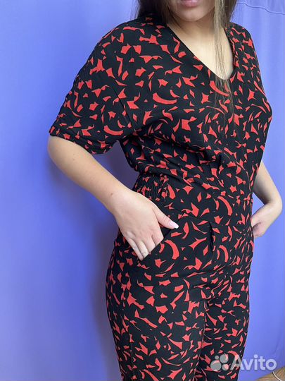 Комбинезон женский новый 44-46