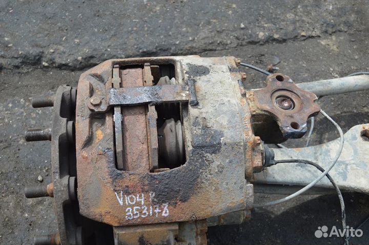 Суппорт переднего моста, правый volvo FH12 2-seeri