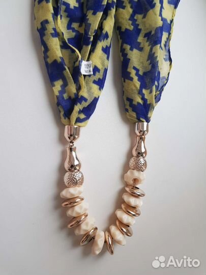 Шарф-снуд с бусами вискоза разноцветный