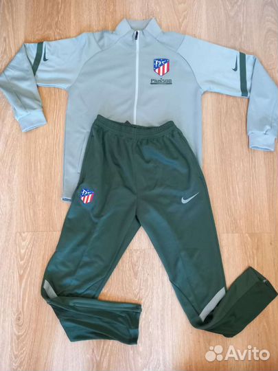 Футбольный тренеровочный костюм Атлетико