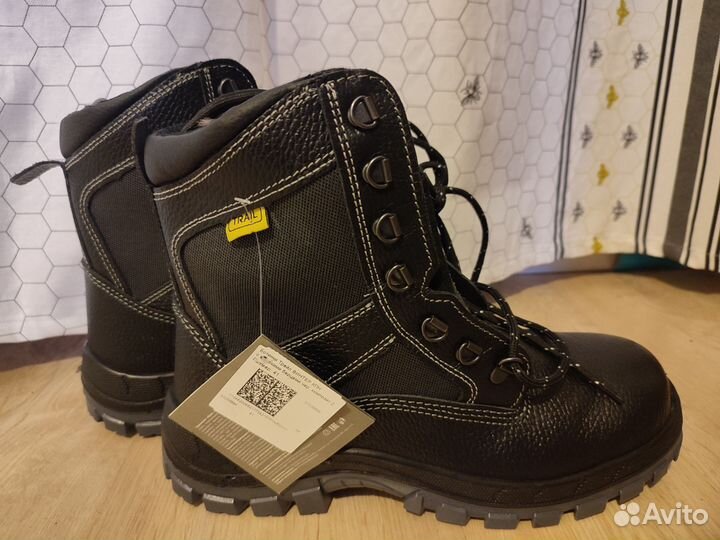 Ботинки высокие рабочие зимние