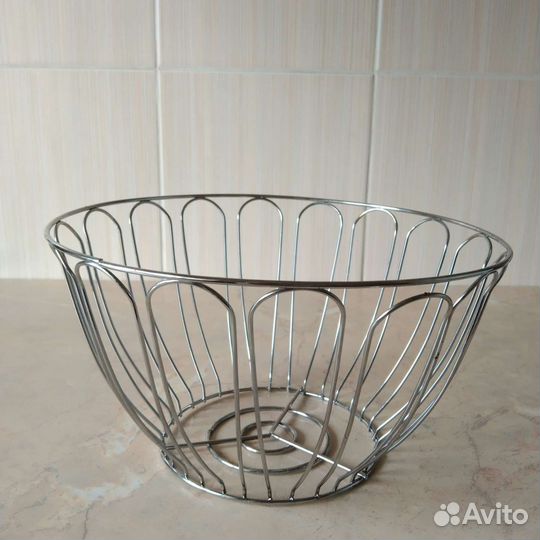 Ваза для фруктов металлическая