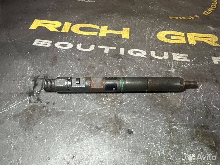 Форсунка топливная Kia Bongo J3