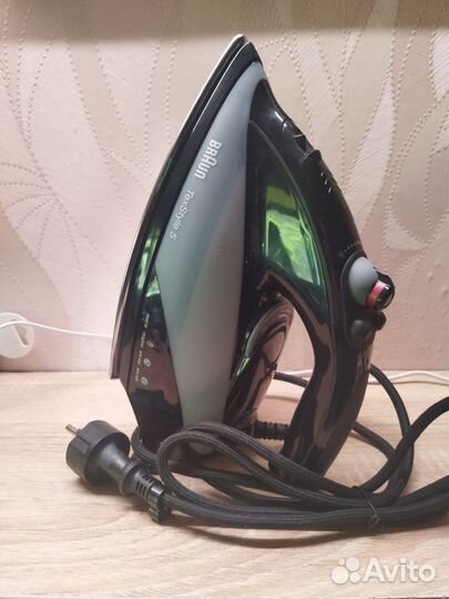 Утюг Braun