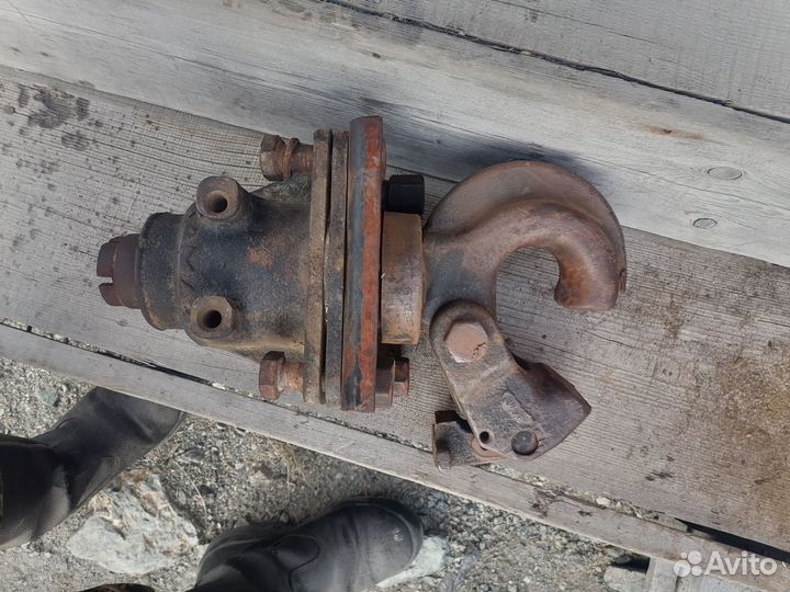 Фаркоп камаз 20т., 2- крюка буксировачных с урала