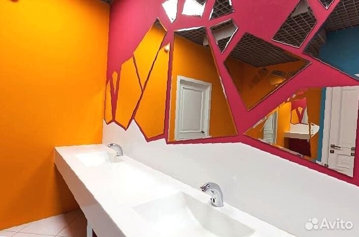 Зеркало с подсветкой в спальню