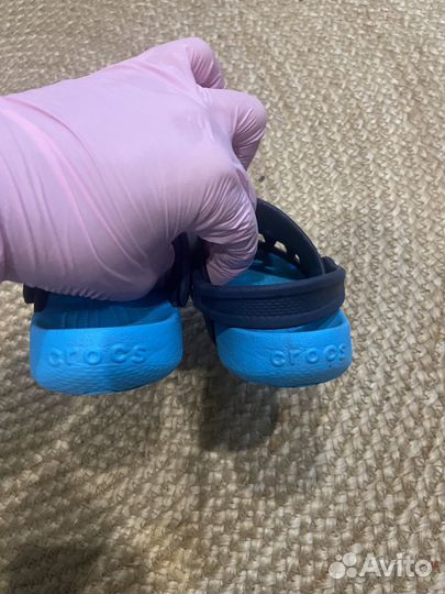 Сандали crocs c8