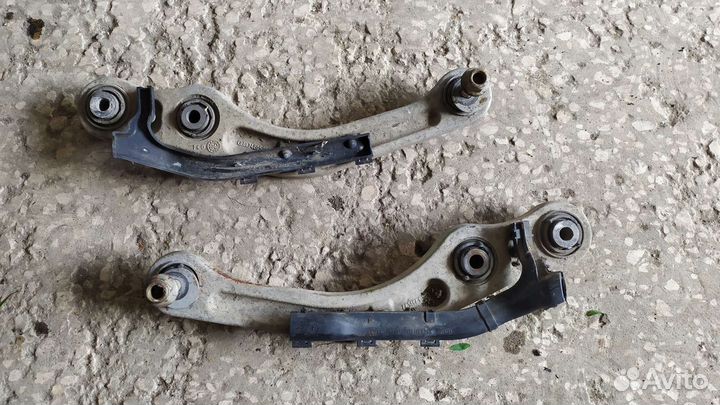 Рычаг задний левый поперечный A8 D3 4E 2004-2010