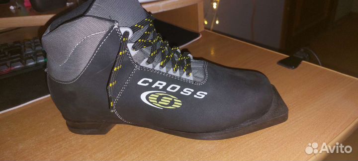 Лыжные ботинки Cross 40 размер