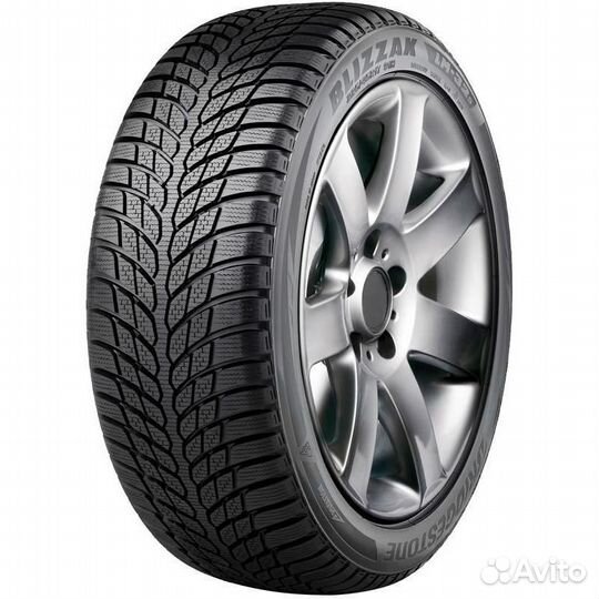 Bridgestone Blizzak LM-32 255/40 R18