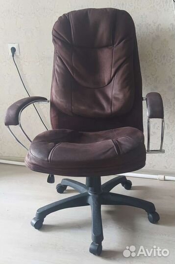 Компьютерное кресло