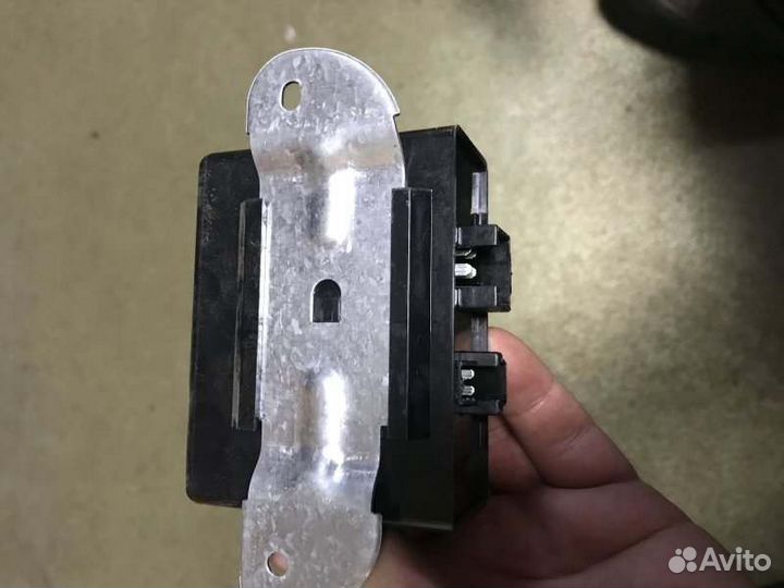 Блок управления стеклоподъемниками Rover 200 1998