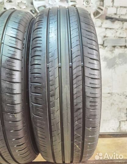 Dunlop Enasave EC300+ 215/60 R17 96H