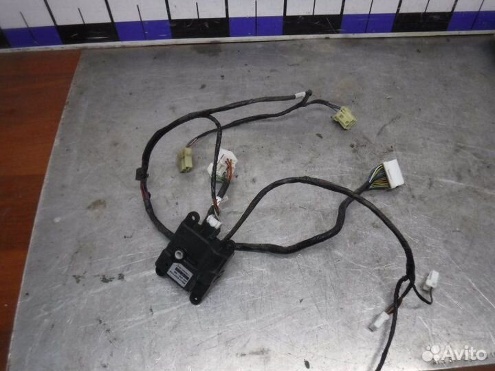 Моторчик заслонки отопителя Ssang Yong Actyon