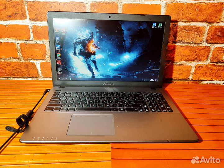 Asus X550C - Pentium 2117U \ 4 Озу \ 2 GB Видео \