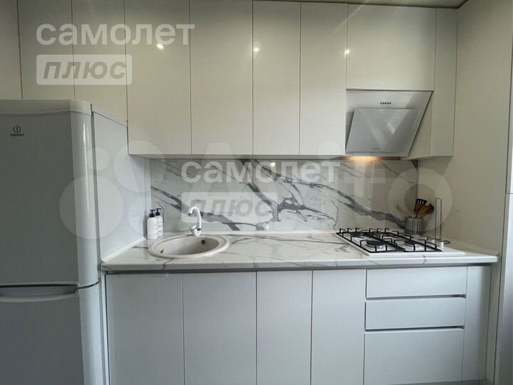 2-к. квартира, 61 м², 2/5 эт.