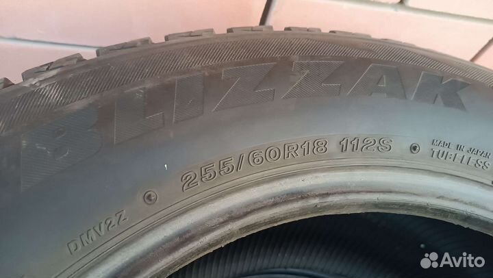 Bridgestone Blizzak DM-V2 255/60 R18 112S