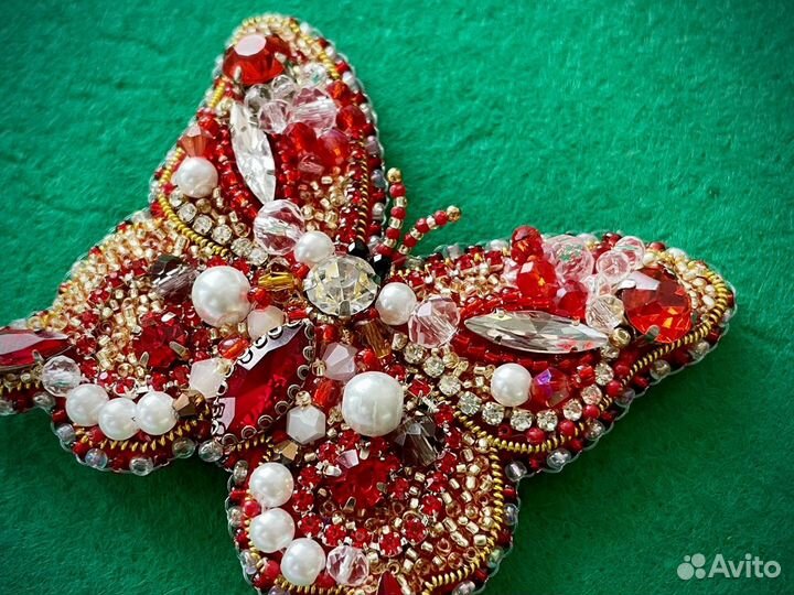 Брошь бабочка