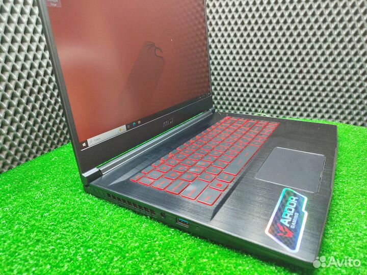 Игровой ноутбук 15.6