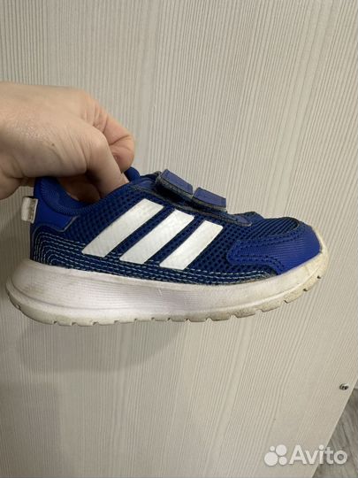 Кроссовки детские adidas 23 по стельке 15 см