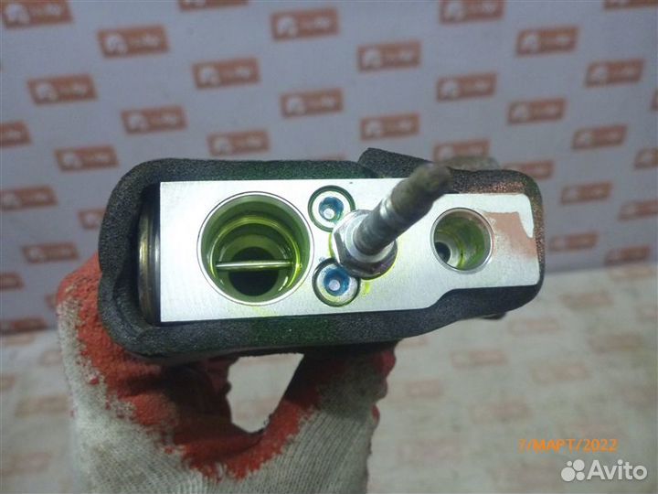 Клапан кондиционера Honda Civic FD1 R18A2 2008