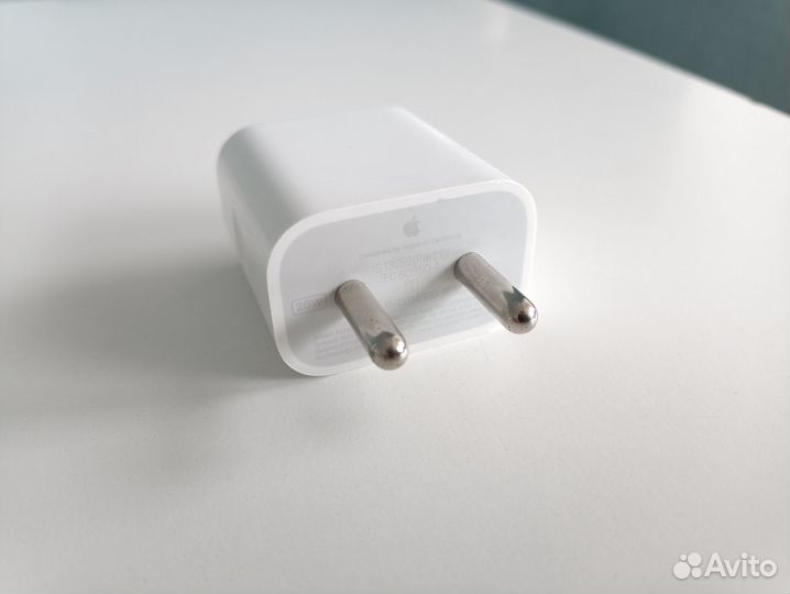 Apple 20W USB-C Power Adapter, оригинал
