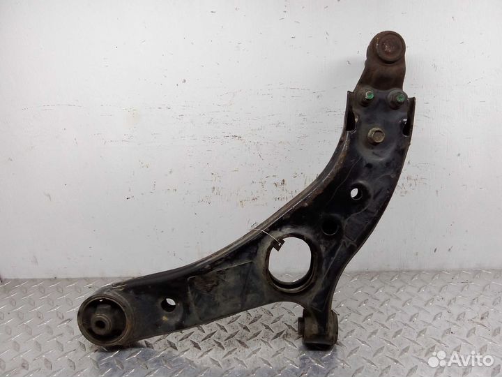 Рычаг передний правый нижний Kia Sorento 2 XM