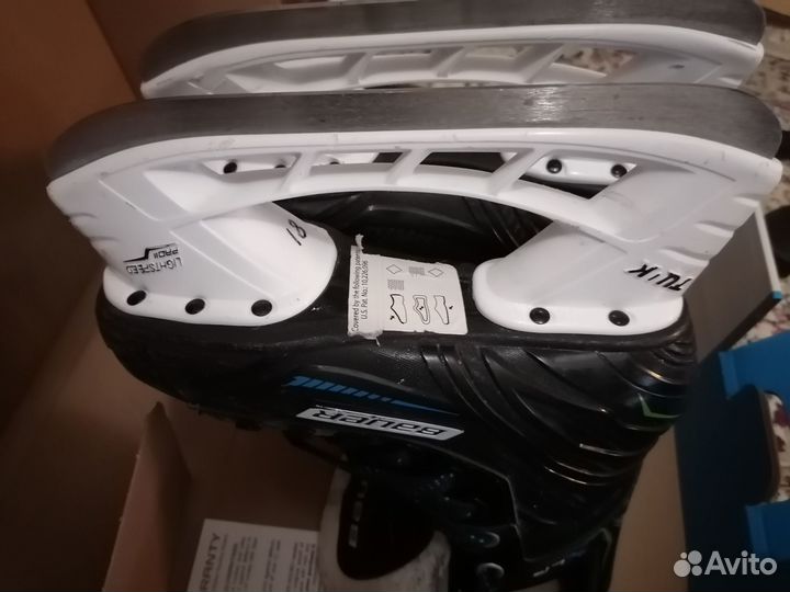 Хоккейные коньки bauer