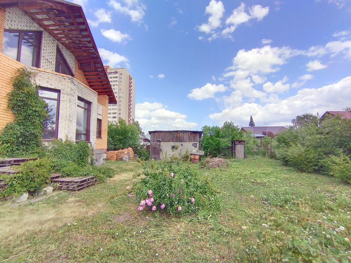 Коттедж 167 м² на участке 6,3 сот.