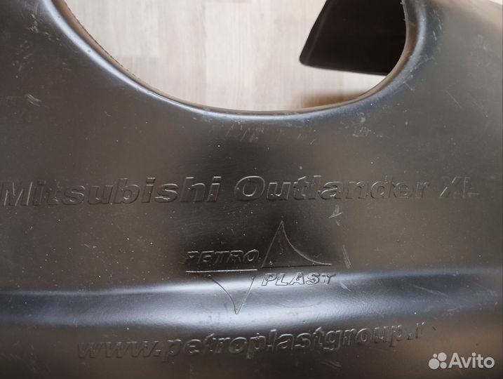 Подкрылки локера Mitsubishi outlander XL