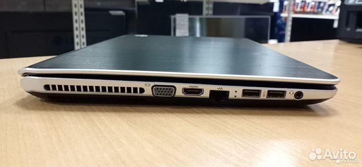 M6/A6 4400M/4GB/AMD 7520G/500GB/15.6