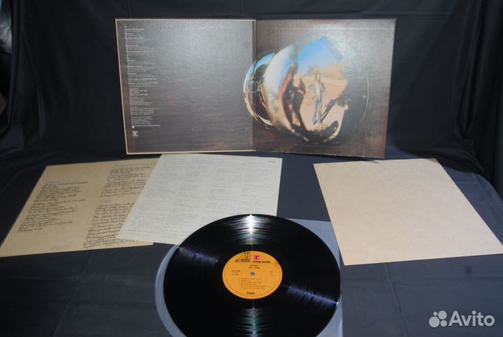 Neil Young – Harvest LP Japan 1974 mint