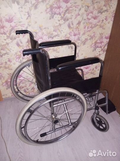 Инвалидная коляска