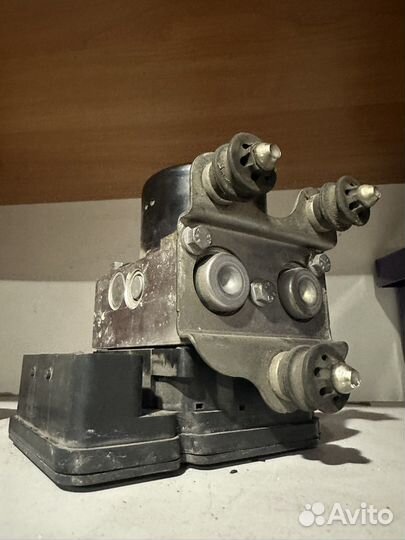 Блок ABS Volkswagen Touareg