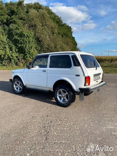 LADA 4x4 (Нива) 1.7 МТ, 2004, 67 000 км