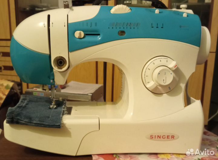 Швейная машина зингер 6038S