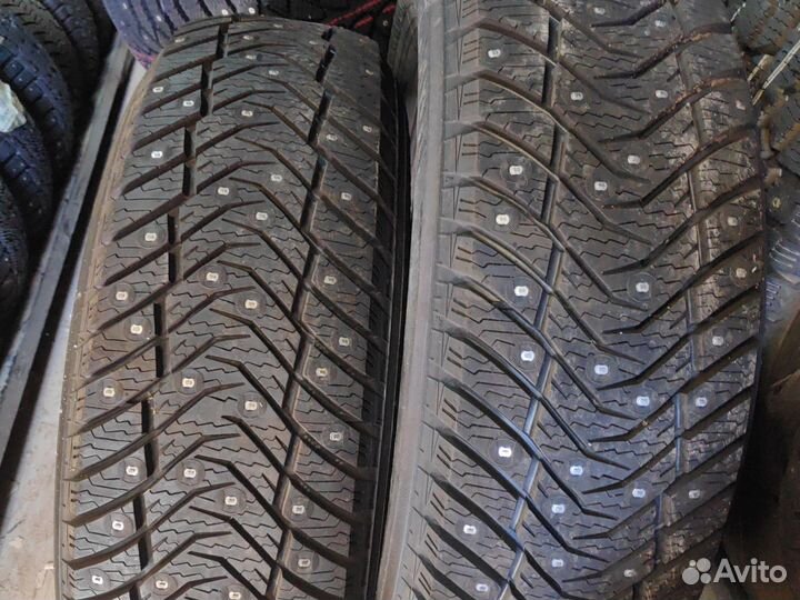 Yokohama Ice Guard IG65 215/65 R17