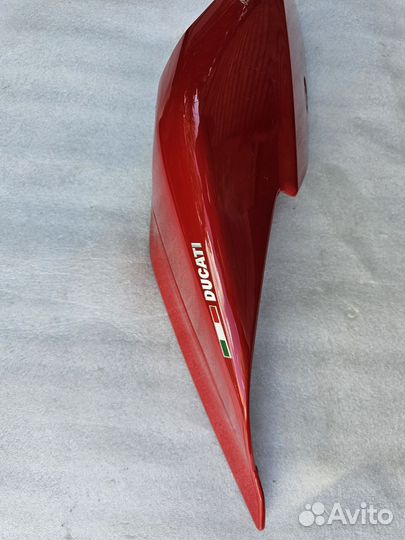 Ducati 1299 Накладка Хвоста Правая Red 48212031AA