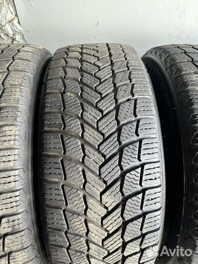 Michelin X-Ice Snow 205/55 R16