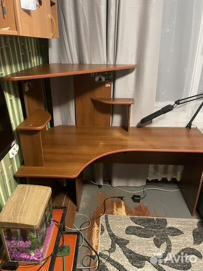 Компьютерный стол