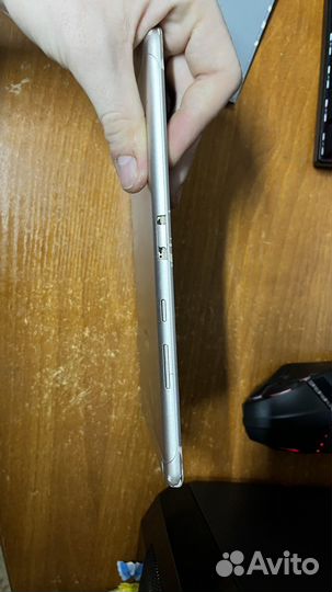 Планшет huawei mediapad t3 (разбит экран)