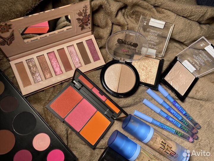 Полный набор косметики для визажиста/блоггера