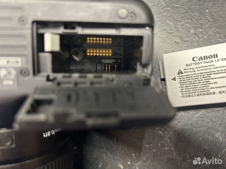 Фотоаппарат Canon EOS 600D