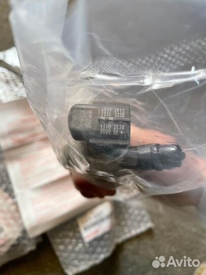 Форсунка топливная L.C200 2367059037