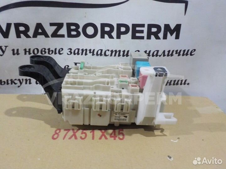 Блок предохранителей Toyota Corolla