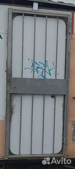 Металлическая дверь бу для дачи