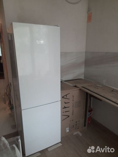 Холодильник Hotpoint-ariston HF 4180 W