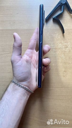 Телефон Infinix Note 10 Pro