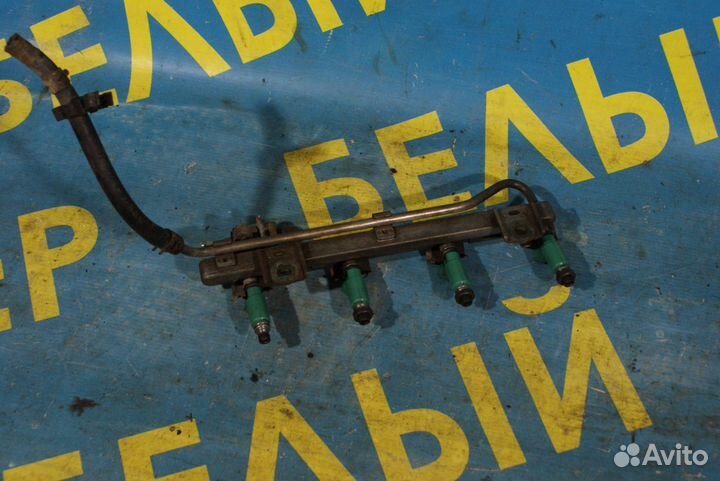 Топливная рампа форсунки Suzuki Baleno