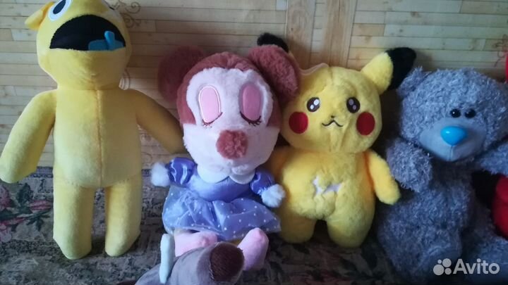 24 игрушки с аппарата ''хватай-ка''